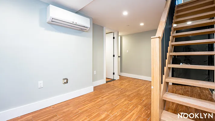 Rented by Nooklyn NYC LLC | media 24