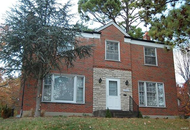 1st image of 2927 Andover Dr