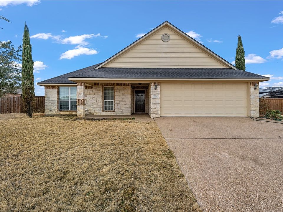 1st image of 224 Oak Meadow Trl