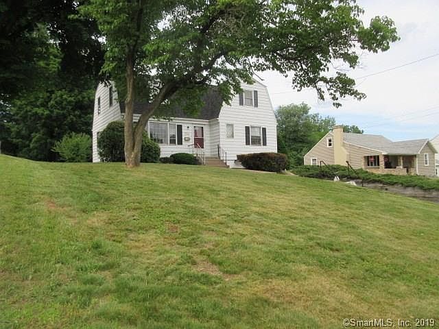 2nd image of 324 Barbour Rd