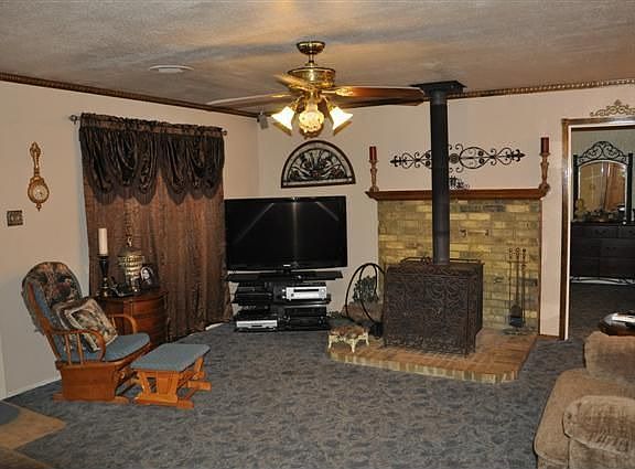 4th image of 644 County Road 3507 N