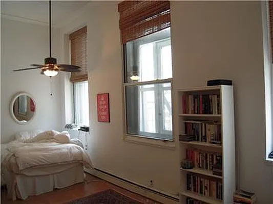 Rented by Manhattan Property Group | media 27