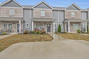 4th image of 575 Bellingham Dr NE