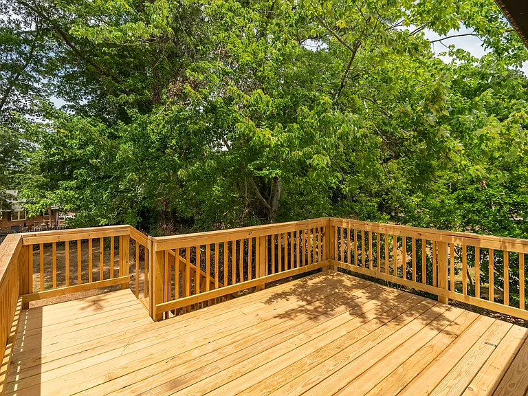 3517 Huntleigh Dr — Photo 29