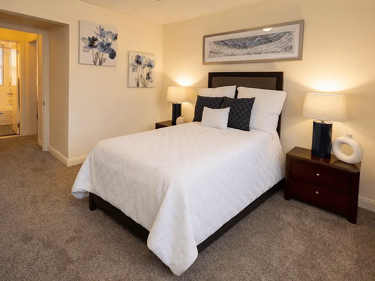 Loch Bend Apartments — Photo 4