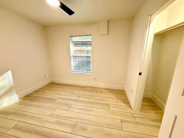 2204 W San Antonio St #3 — Photo 18