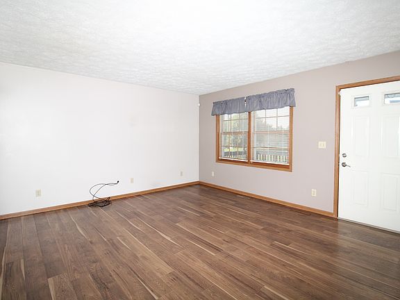 5th image of 2845 W 63rd St