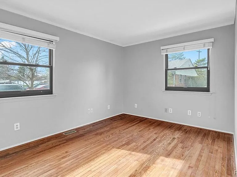 1921 Vine Way Dr #35 — Photo 15