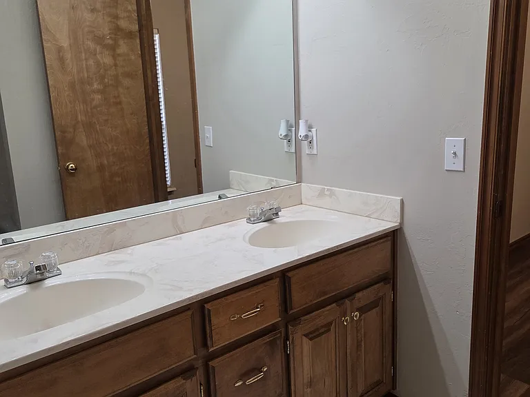 Jack and Jill Bath