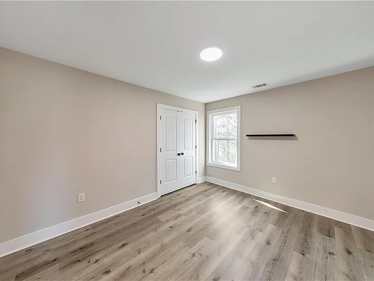 336 Nobleman Way — Photo 26