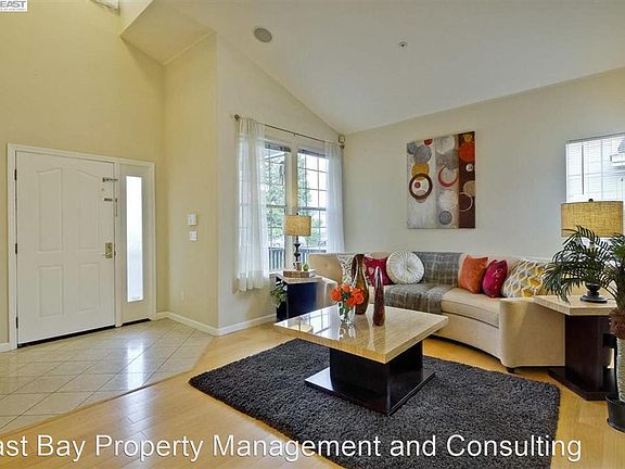 3rd image of 4251 Cambridge Way