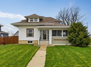 215 S Military St, Martelle, IA 52305
