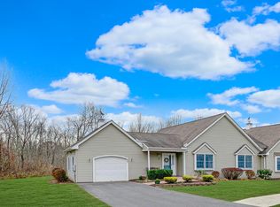 27 Hamlet Mnr, Durham, CT 06422