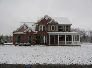 137 Whitfield Dr, Latrobe, PA 15650