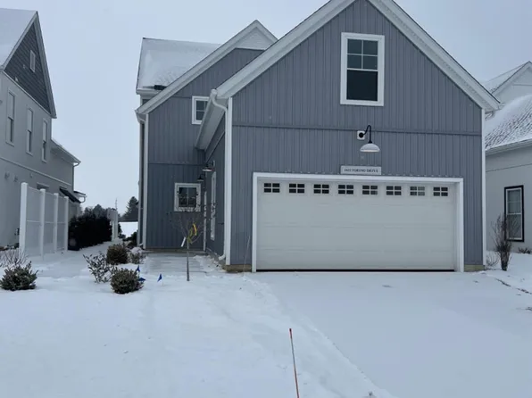 2422 Torino Dr, Port Clinton, OH 43452