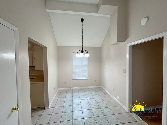 4th image of 1913 Quince Ave