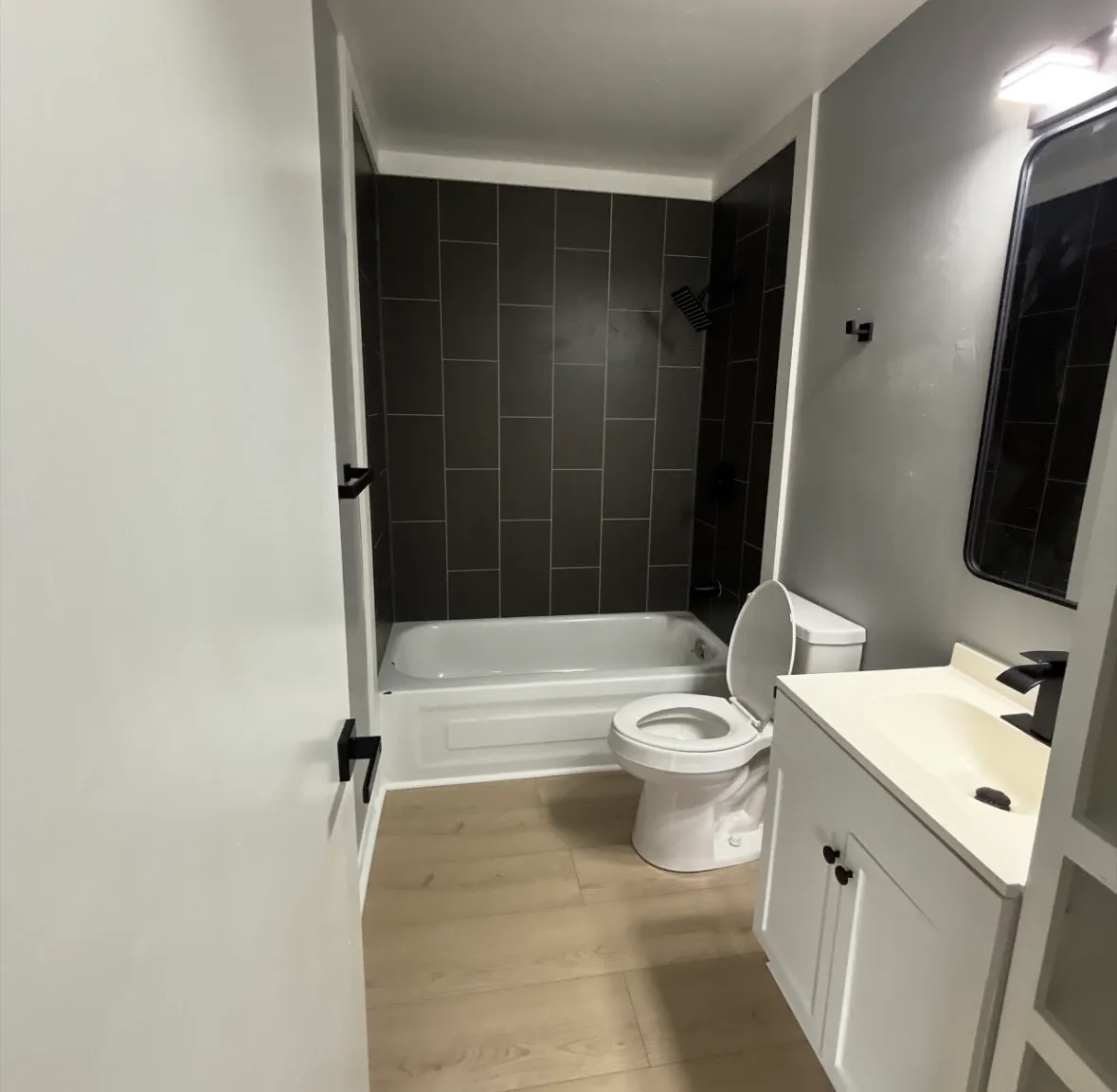 822 Main Street - 13W — Photo 4