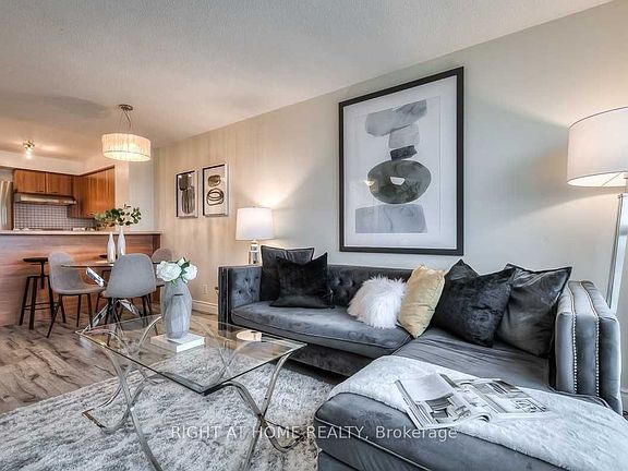 5th image of 38 Lee Centre Dr Unit 2308