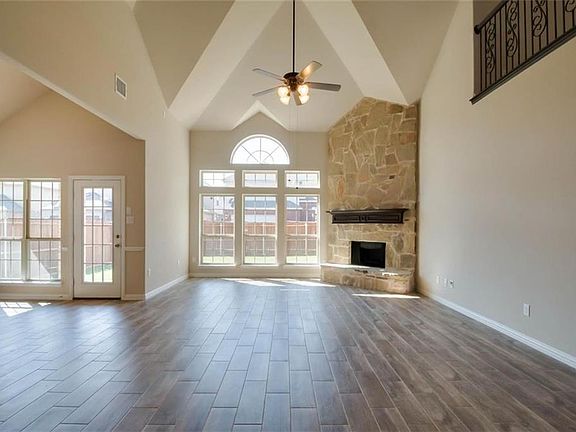 5th image of 129 Lake Trail Dr