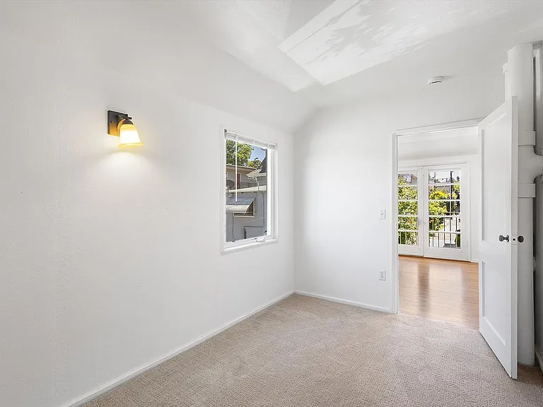 2149 Santa Clara Ave F - 1 bedroom | 1 bath — Photo 13