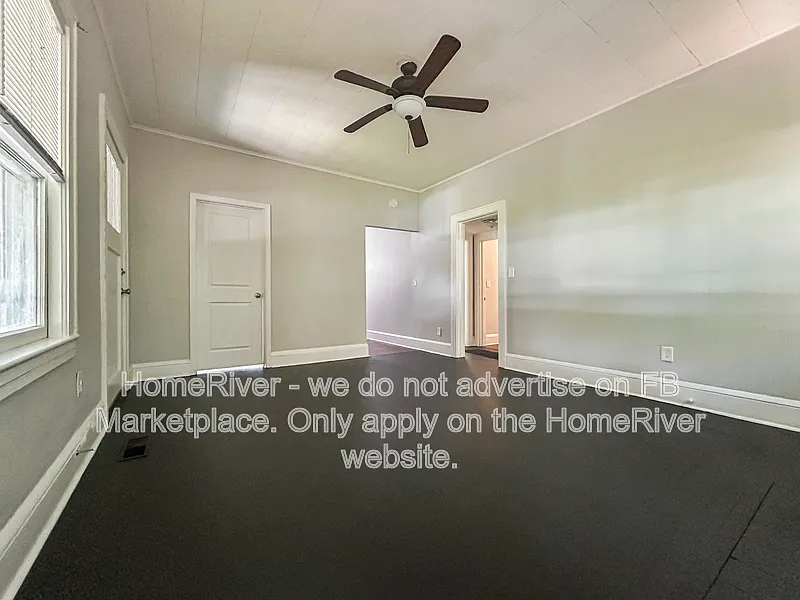 3 bed, 1.0 bath, 1046 sqft, $1,195 — Photo 4