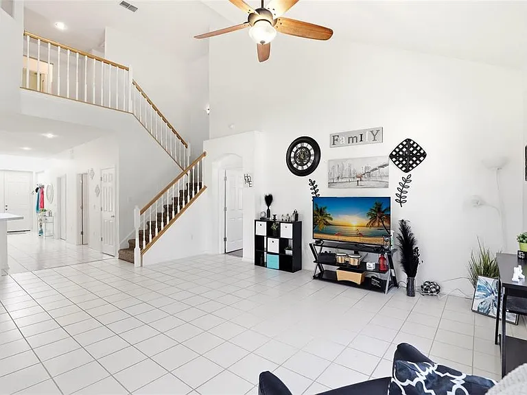 130 Westmoreland Cir — Photo 14