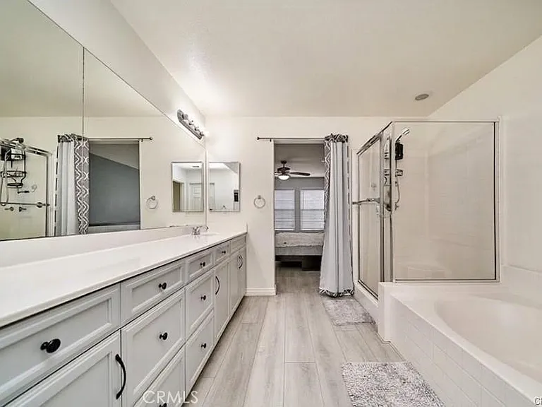 12573 Montaivo Ln — Photo 8