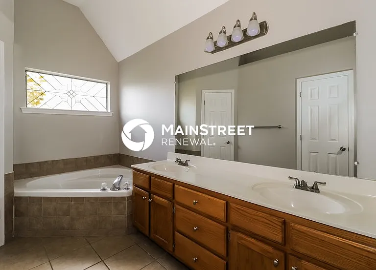10176 Fox Chase Dr — Photo 14