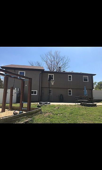 2nd image of 14533 Fullerton Rd