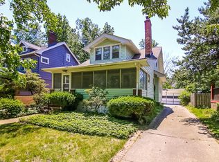 1138 Erieview Rd, Cleveland Heights, OH 44121