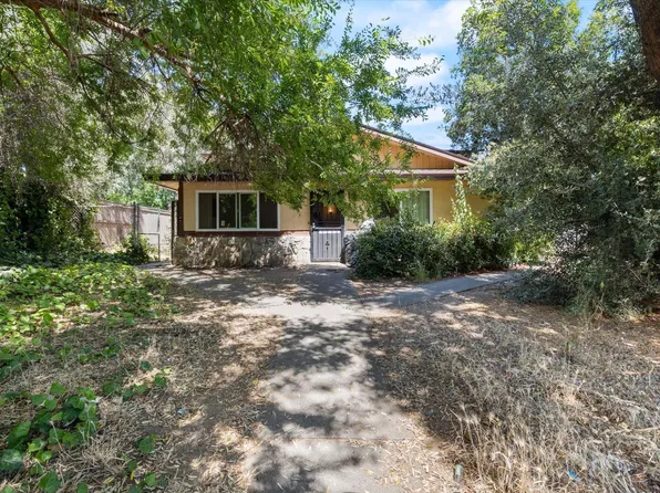 938 Carro Dr, Sacramento, CA 95825