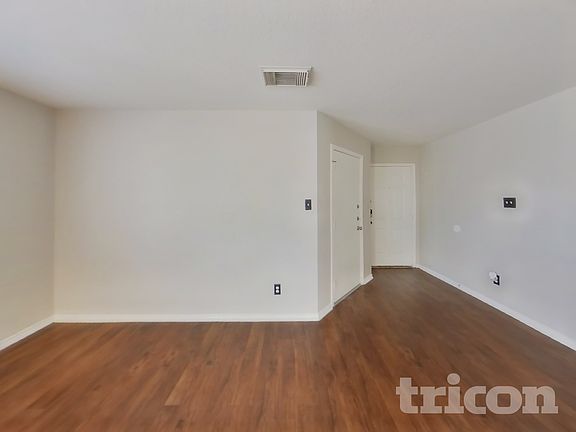 3rd image of 7902 Brazoria Park