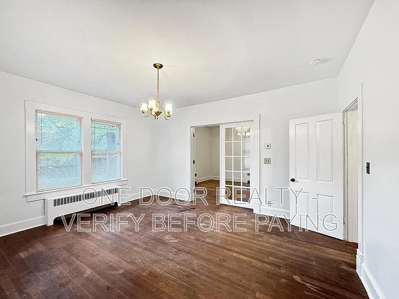 3 bed, 1.0 bath, 816 sqft, $3,100 — Photo 4