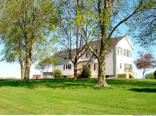 1960 180th St, Cameron, IL 61401