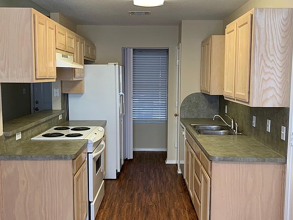 5th image of 1103 Ashwood Ct