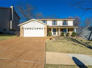 2924 Woodbridge Creek Dr, Saint Louis, MO 63129