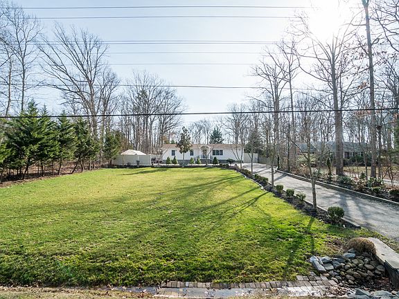 2nd image of 11617 Smithfield Rd