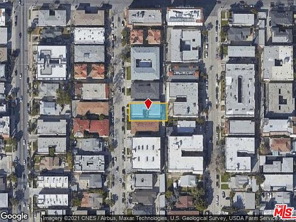 3rd image of 832 S Gramercy Pl