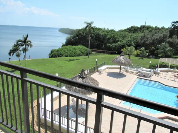 6372 Palma Del Mar Blvd S APT 316, Saint Petersburg, FL 33715