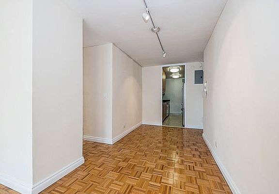 5th image of 343 E 30th St APT 12L