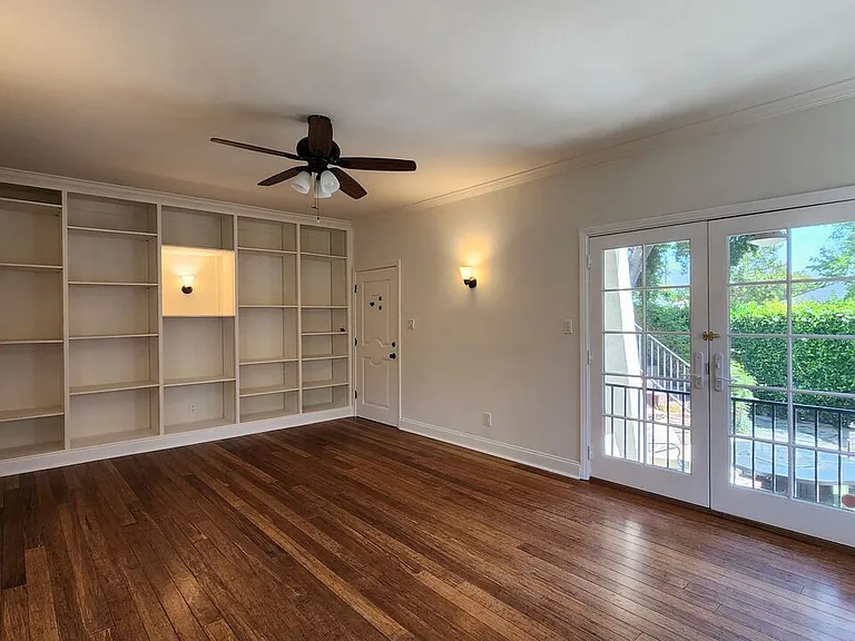 223 N Cordova St #1 — Photo 8