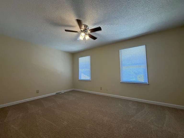 1644 India Hook Rd — Photo 12