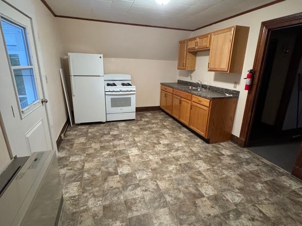 78 Main St #201