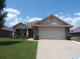 112 Pembridge Ln, Madison, AL 35756
