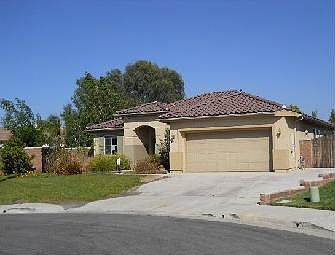 1st image of 33180 Aquamarine Cir
