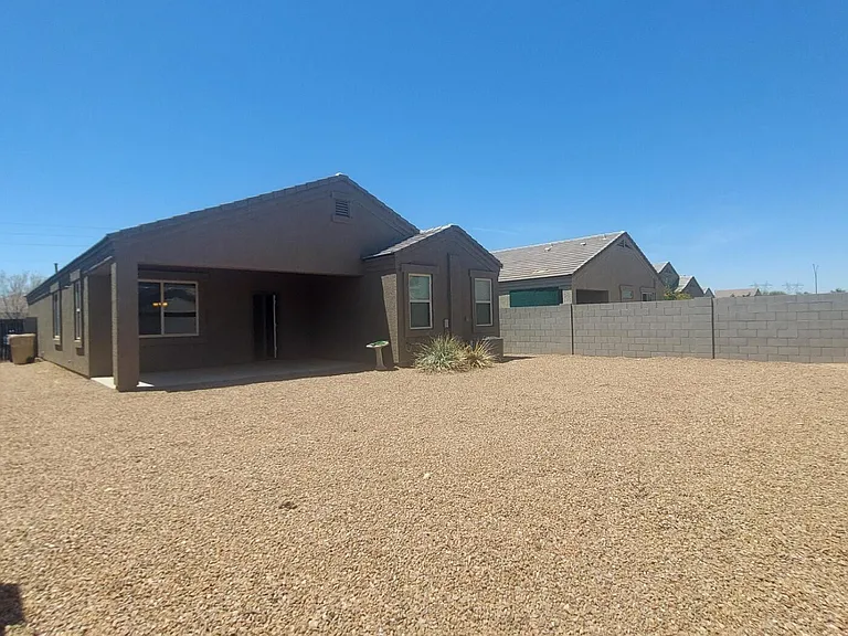 30238 W Verde Ln — Photo 34