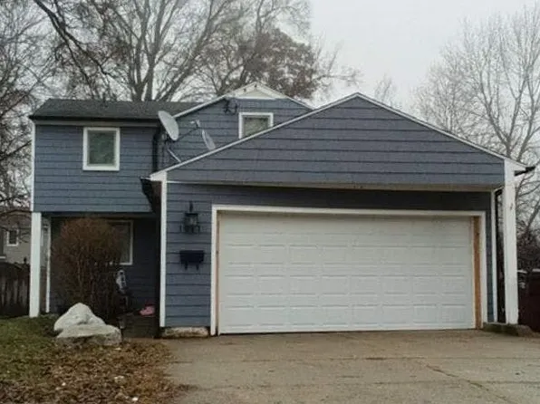 1011 S Thompson St, Jackson, MI 49203