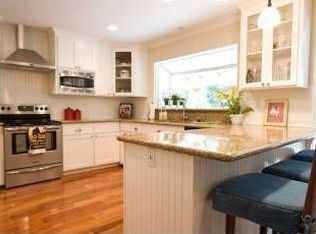 1031 Windsor Dr, Lafayette, CA 94549