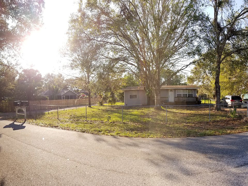 1st image of 3350 49th St