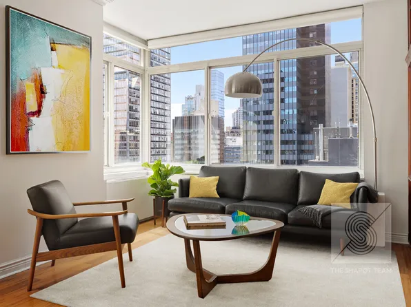 145 East 48th Street 24F image 2 of 13